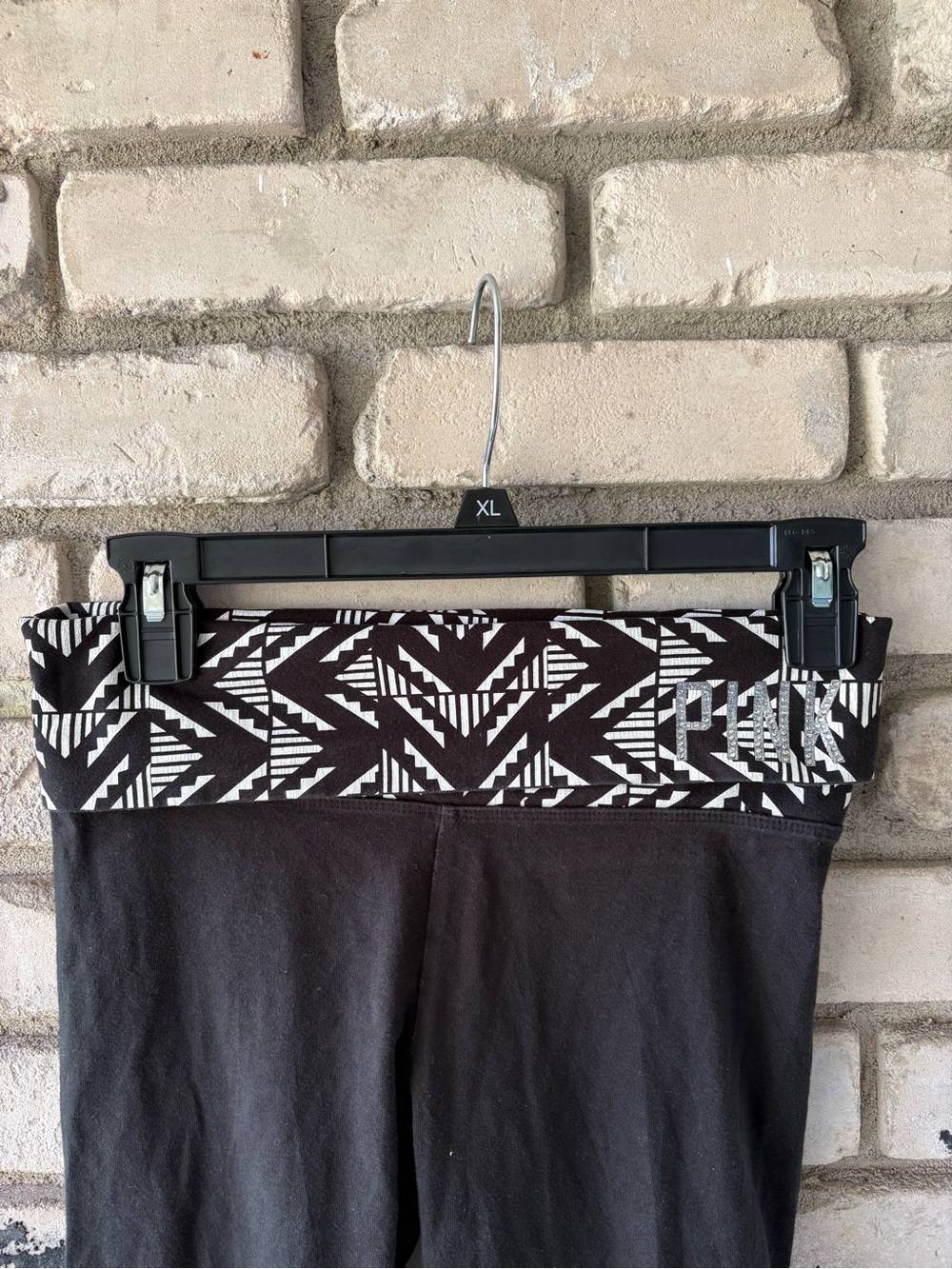Victoria Secret Pink Yoga black Leggings with BlackandWhite Geometric Waistband